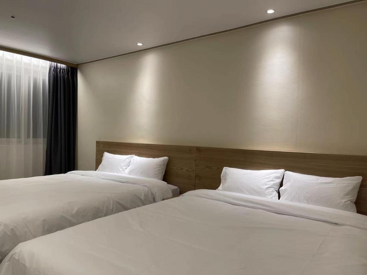 The Garden Hotel 3*